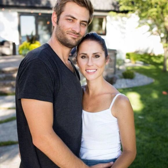 Meet your Posher, Jennifer - Picture 1 of 1